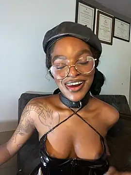 Zizi-campbel online show from 03.09.25