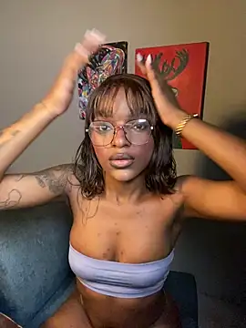 Zizi-campbel online show from 02.12.26