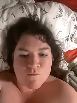 Snapshot of JuicyFuckinPussy chatting on 01.23.25 JuicyFuckinPussy online show from 01.23.25