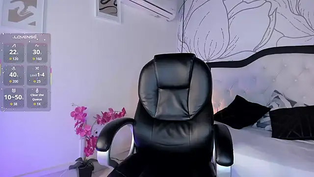 Snapshot of Samir_bear chatting on 04.08.26 Samir bear online show from 04.08.26