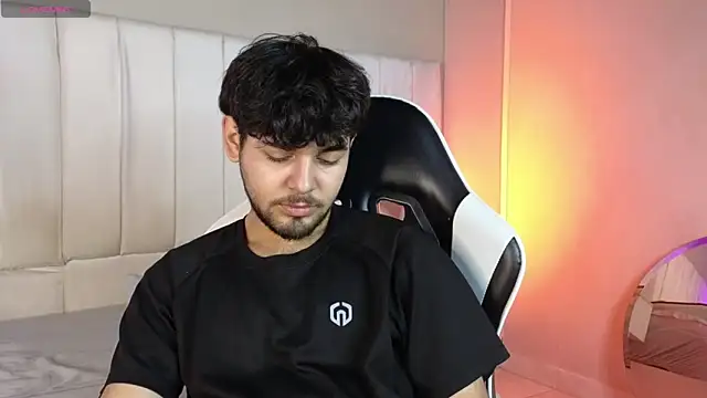 Snapshot of Samir_bear chatting on 04.14.26 Samir bear online show from 04.14.26