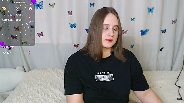 Snapshot of Phantommira chatting on 03.17.25 Phantommira online show from 03.17.25