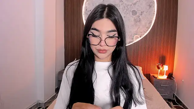 RoseCassie online show from 04.28.26