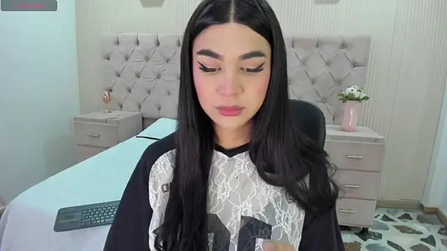 RoseCassie online show from 04.29.26