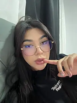 RoseCassie online show from 05.23.26
