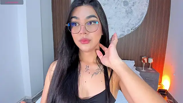 RoseCassie online show from 05.23.26