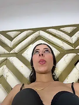 evaFiore online show from 02.24.26