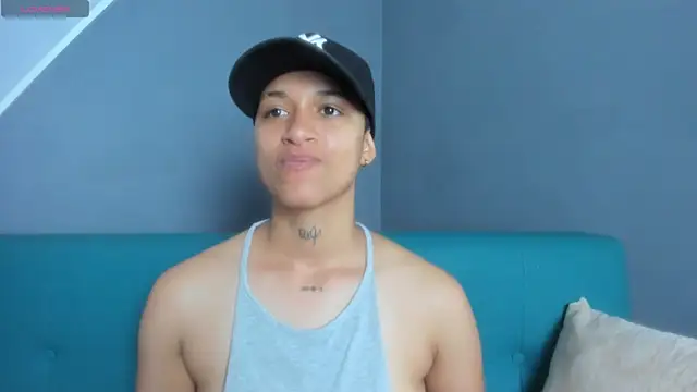 Snapshot of Dominick_jones chatting on 03.06.25 Dominick jones online show from 03.06.25