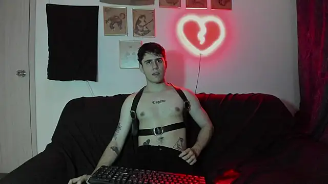 Snapshot of Antonello_Vannucci chatting on 01.03.25 Antonello Vannucci online show from 01.03.25