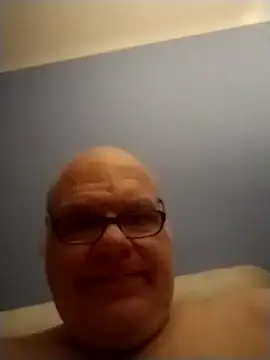 Snapshot of jk6t chatting on 02.15.26 jk6t online show from 02.15.26