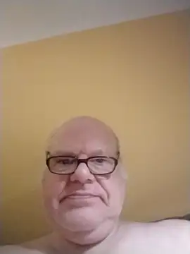 Snapshot of jk6t chatting on 03.11.26 jk6t online show from 03.11.26