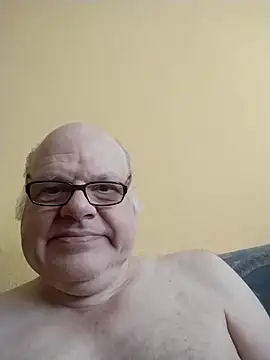 Snapshot of jk6t chatting on 03.17.26 jk6t online show from 03.17.26