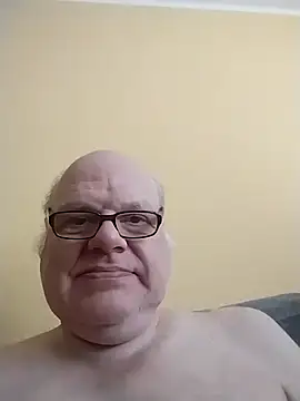 Snapshot of jk6t chatting on 04.02.26 jk6t online show from 04.02.26