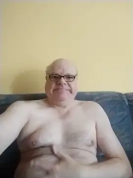 Snapshot of jk6t chatting on 04.16.26 jk6t online show from 04.16.26