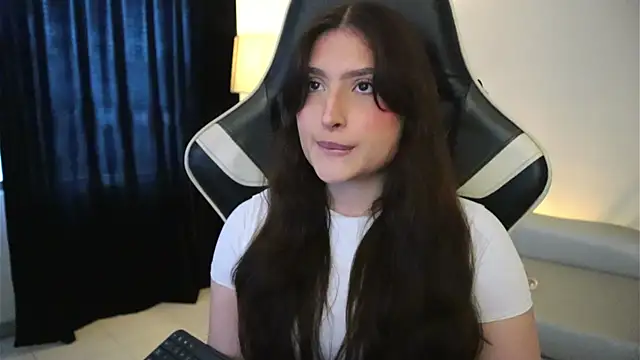 Daisha Riley online show from 04.13.26