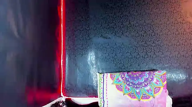 Snapshot of katizaldana chatting on 02.01.25 katizaldana online show from 02.01.25