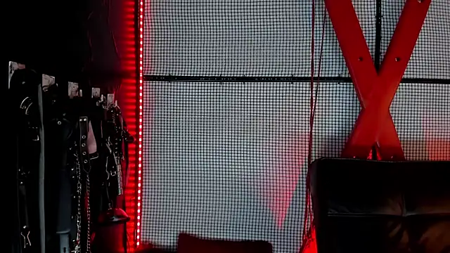 Snapshot of katizaldana chatting on 10.21.25 katizaldana online show from 10.21.25