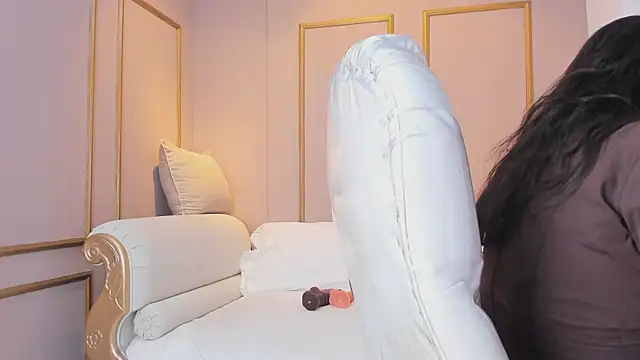 PerlaPreciosa online show from 02.26.26