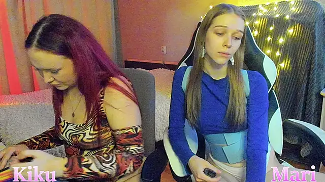 Snapshot of kikumari chatting on 12.22.24 kikumari online show from 12.22.24