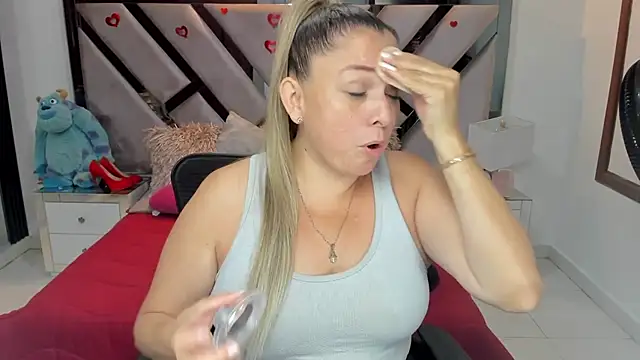 natalia5560 online show from 10.14.25