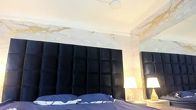 Snapshot of loladupont chatting on 03.13.26 loladupont online show from 03.13.26