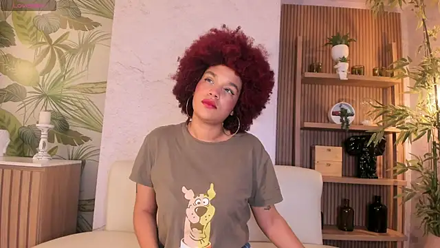 Snapshot of loladupont chatting on 03.23.26 loladupont online show from 03.23.26