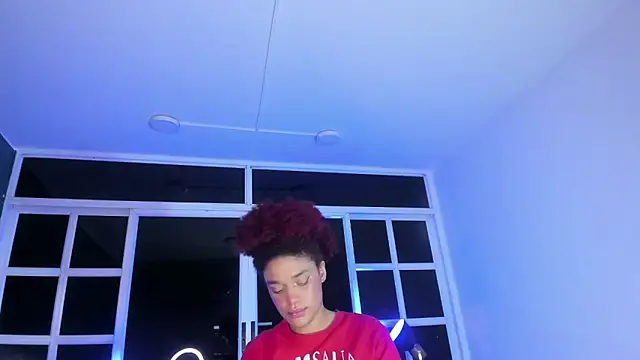 Snapshot of loladupont chatting on 03.30.26 loladupont online show from 03.30.26