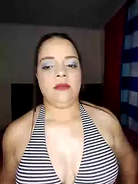 Snapshot of AriaYummy chatting on 12.31.24 AriaYummy online show from 12.31.24