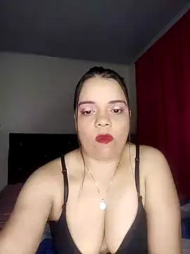 Snapshot of AriaYummy chatting on 02.01.25 AriaYummy online show from 02.01.25