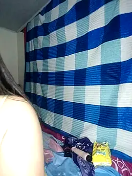 Snapshot of AriaYummy chatting on 03.05.25 AriaYummy online show from 03.05.25