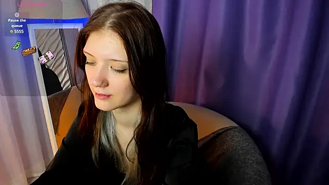 Lina Vi online show from 03.11.25