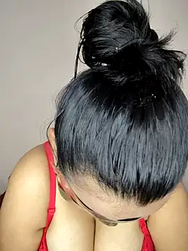 Riya Stream01 online show from 02.05.25