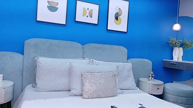 martina roldam online show from 01.17.26