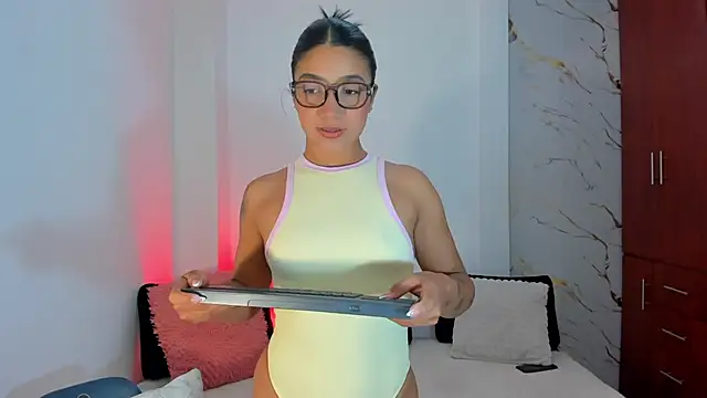 Snapshot of martina_roldam chatting on 06.13.26 martina roldam online show from 06.13.26