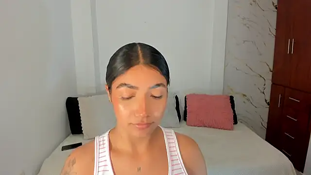 Snapshot of martina_roldam chatting on 07.21.26 martina roldam online show from 07.21.26