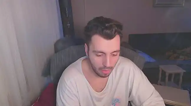 Snapshot of handsomeee04 chatting on 03.10.25 handsomeee04 online show from 03.10.25