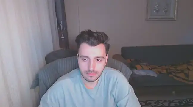 Snapshot of handsomeee04 chatting on 03.15.25 handsomeee04 online show from 03.15.25