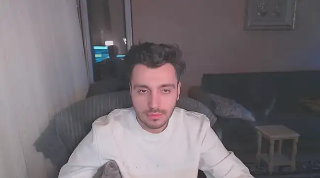 Snapshot of handsomeee04 chatting on 03.15.25 handsomeee04 online show from 03.15.25