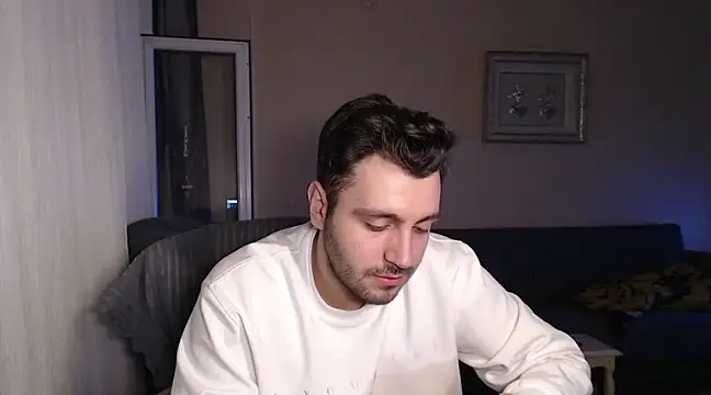 Snapshot of handsomeee04 chatting on 03.17.25 handsomeee04 online show from 03.17.25