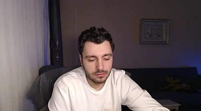 Snapshot of handsomeee04 chatting on 03.19.25 handsomeee04 online show from 03.19.25