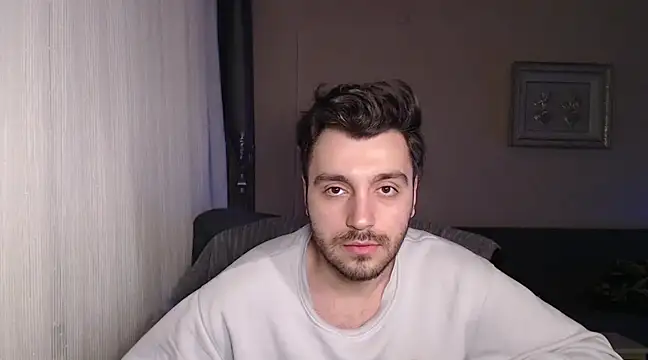 Snapshot of handsomeee04 chatting on 03.22.25 handsomeee04 online show from 03.22.25