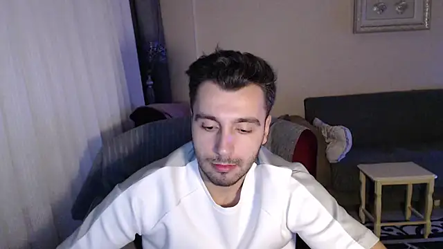 Snapshot of handsomeee04 chatting on 09.22.25 handsomeee04 online show from 09.22.25