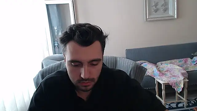 Snapshot of handsomeee04 chatting on 10.01.25 handsomeee04 online show from 10.01.25