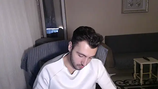 Snapshot of handsomeee04 chatting on 10.04.25 handsomeee04 online show from 10.04.25