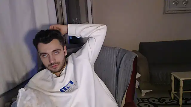 Snapshot of handsomeee04 chatting on 11.09.25 handsomeee04 online show from 11.09.25