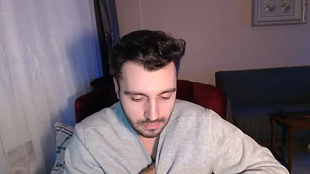 Snapshot of handsomeee04 chatting on 11.12.25 handsomeee04 online show from 11.12.25