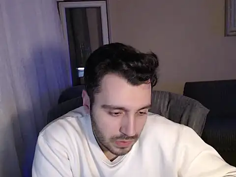 Snapshot of handsomeee04 chatting on 11.23.25 handsomeee04 online show from 11.23.25