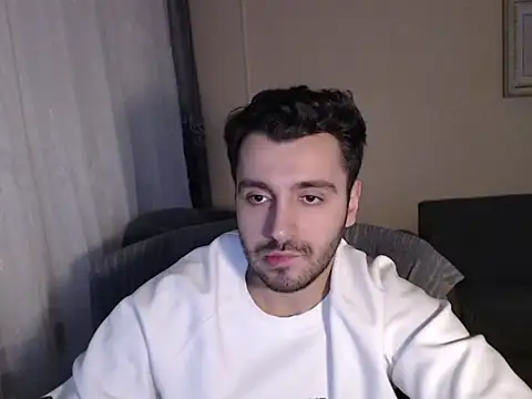 Snapshot of handsomeee04 chatting on 12.02.25 handsomeee04 online show from 12.02.25