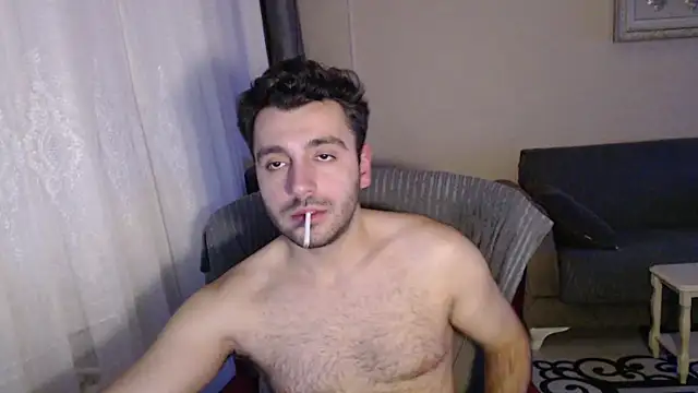 Snapshot of handsomeee04 chatting on 12.05.25 handsomeee04 online show from 12.05.25