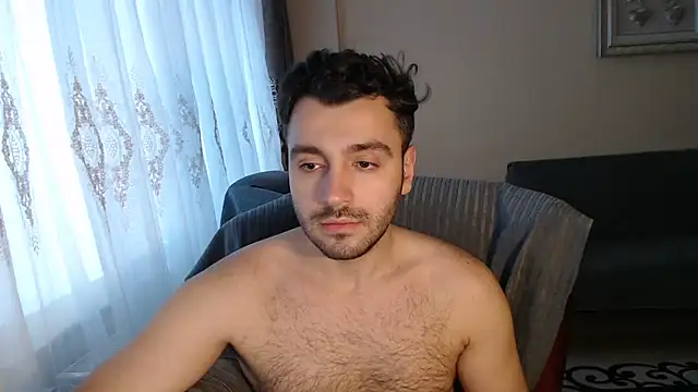 Snapshot of handsomeee04 chatting on 12.18.25 handsomeee04 online show from 12.18.25